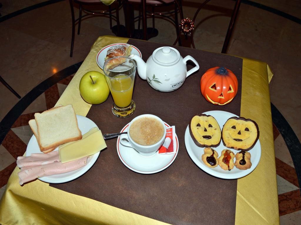 Hotel Assisi Rome Bagian luar foto
