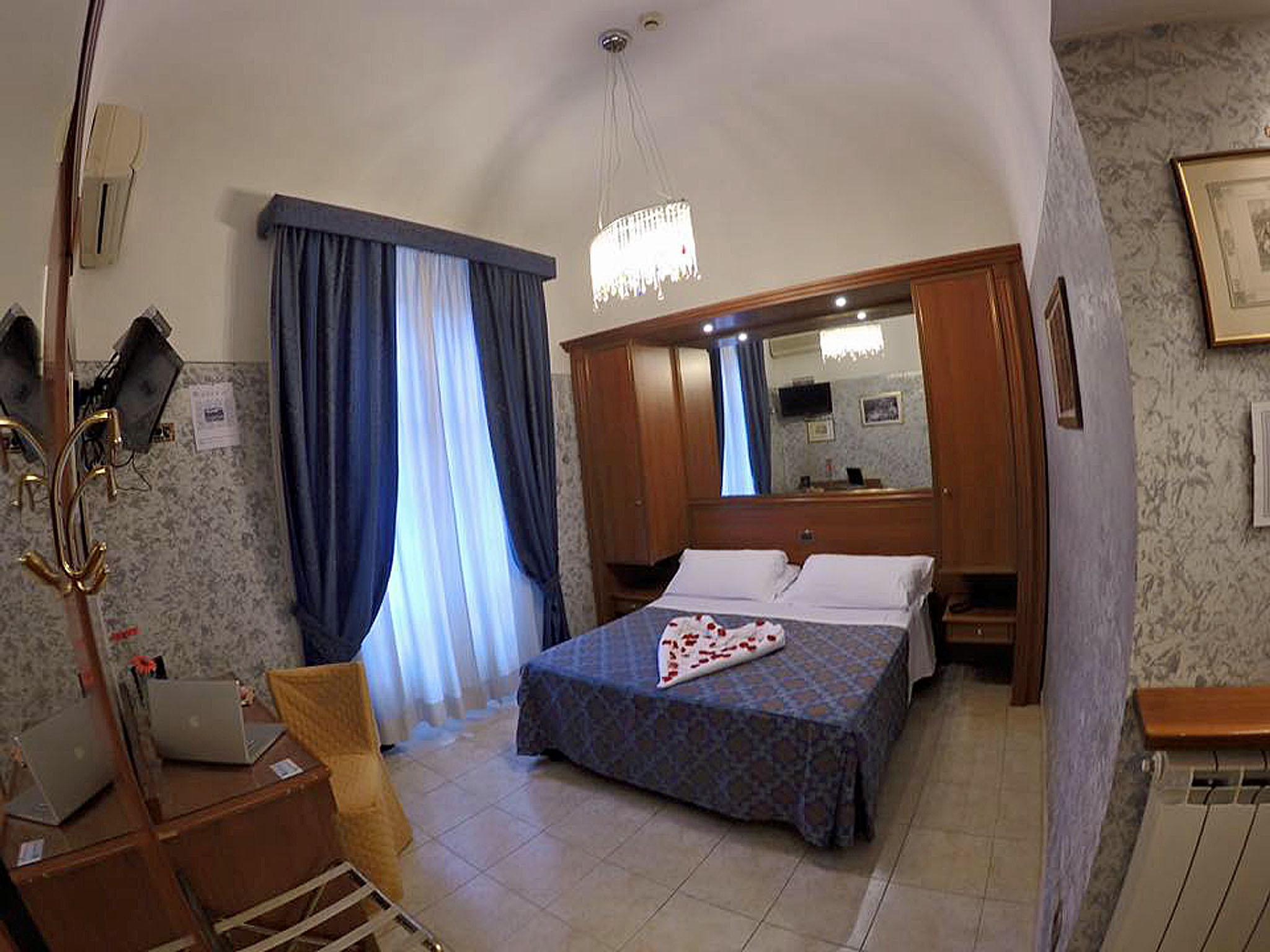 Hotel Assisi Rome Bagian luar foto