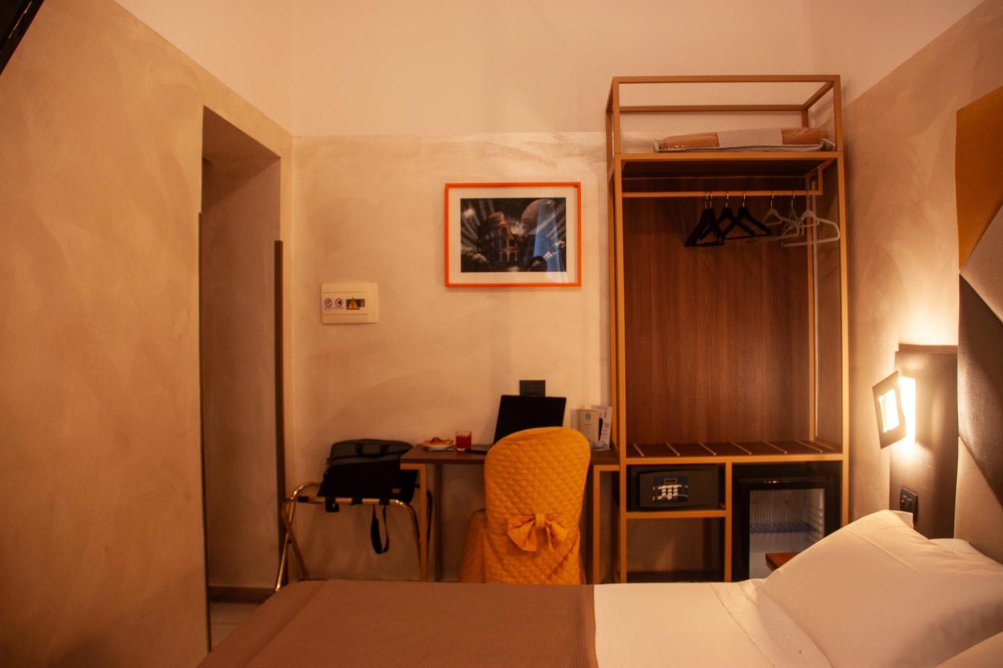 Hotel Assisi Rome Bagian luar foto