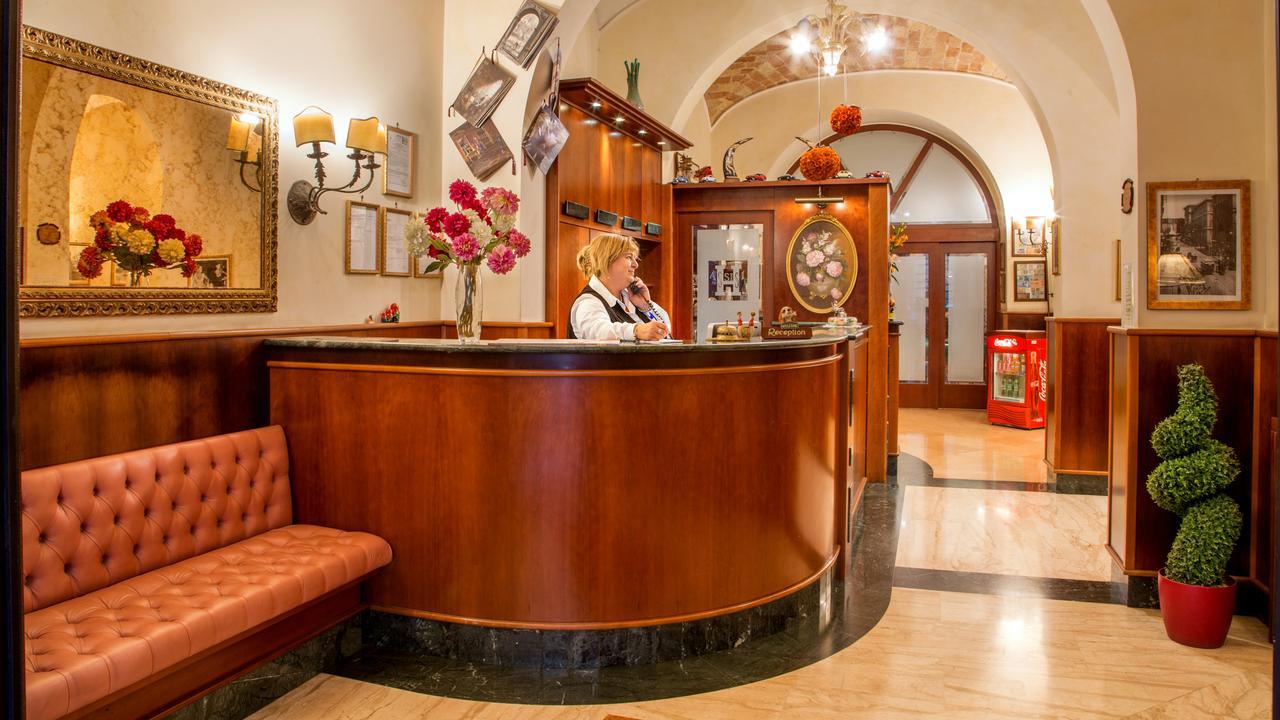 Hotel Assisi Rome Bagian luar foto